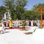 Освящение закладного камня и креста на месте строительства храма в честь равноапостольного князя Владимира