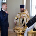 Совершен молебен перед ковчежцем с частицей мощей святого праведного воина Феодора Ушакова